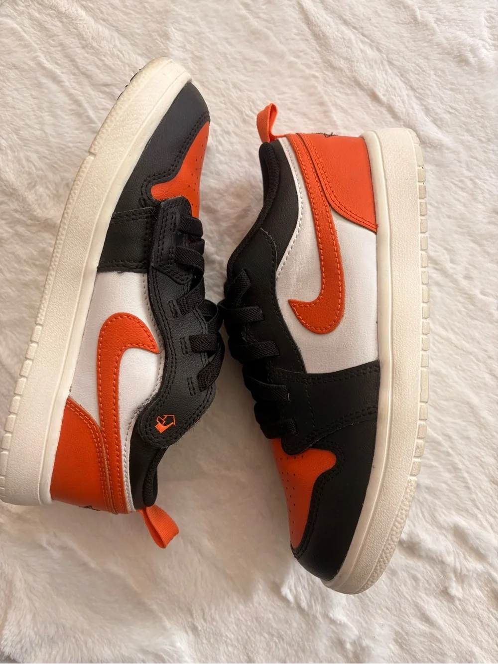 Air Jordan 1 Low ALT (PS)  Kids Size 3Y